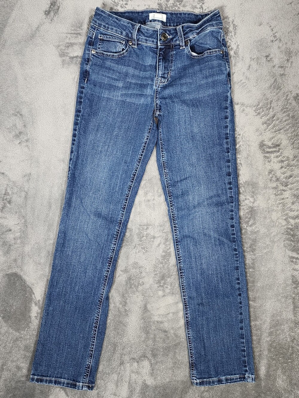Maurices Women's Straight Leg Jeans in Blue Wash